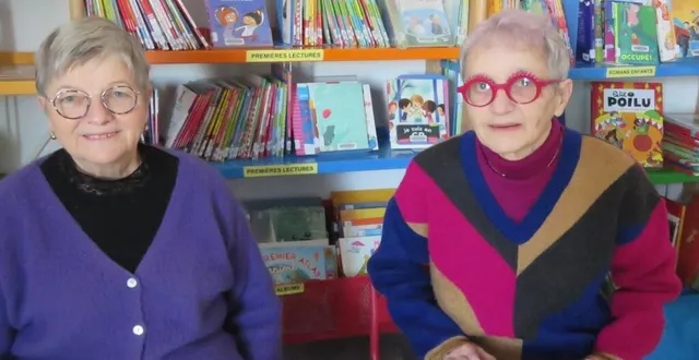 photo  ginette et josiane, bénévoles à la bibliothèque.  &copy;  le maine libre 