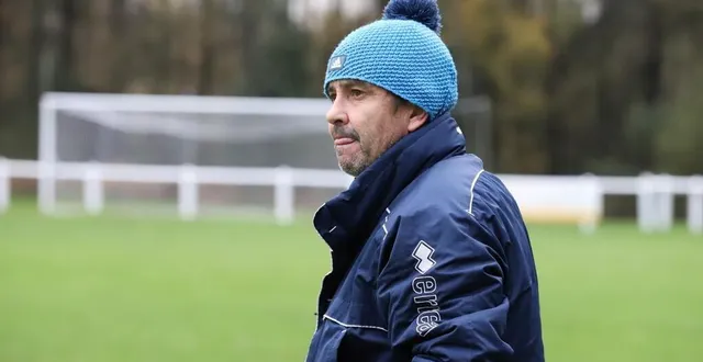 photo  arnaud salles, l’entraîneur du co céaucé.  &copy;  photo : serge ruer 