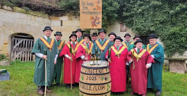 photo  la confrérie des bons tire-bouchonneux vient de se réunir pour présenter le tonneau. le nouveau roi est francis cabaret et la dauphine, marie-annick breton. le repas de la saint-vincent aura lieu de 25 janvier.  &copy;  le maine libre 