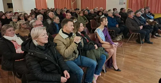 photo  la cérémonie des vœux a eu lieu à la salle du centre culturel.  &copy;  le maine libre 