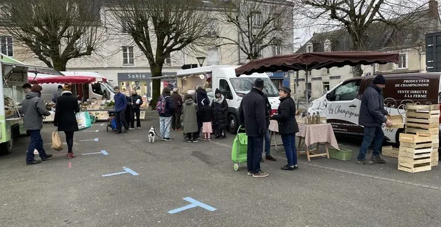 photo  une seconde passerelle et des halles sont à l’étude, ce qui permettrait notamment de déplacer le marché.  &copy;  le maine libre 