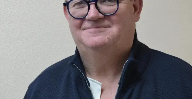 photo  samedi soir, jean-luc nouail a été élu maire de vitrai-sous-l’aigle.  &copy;  ouest-france 