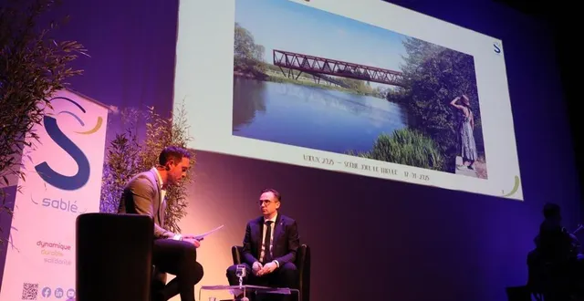 photo  l’évocation de la passerelle et du débat qui l’entoure actuellement a été le premier point évoqué par nicolas leudière, lors de la cérémonie des vœux, vendredi 17 janvier 2025.  &copy;  ouest-france 