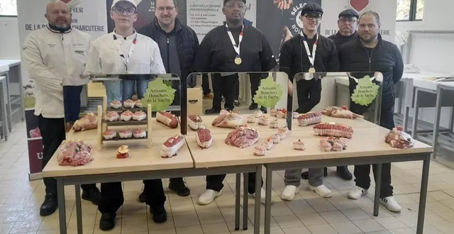 photo  les lauréats et les membres du jury lors de la cérémonie de remise des médailles, lundi 13 janvier 2025.  &copy;  ouest-france 