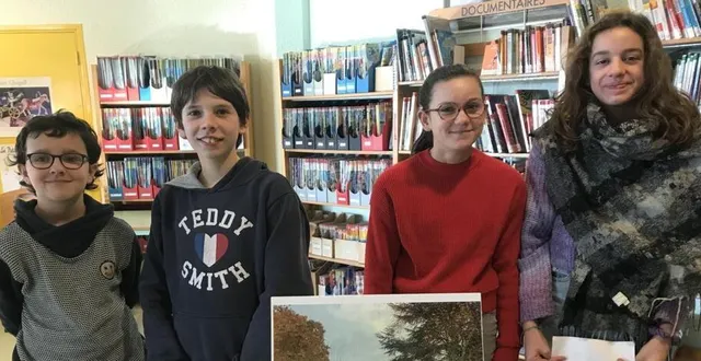 photo  écodélégués, porteurs du projet « se détendre » pour la réhabilitation de la cour du collège louis-cordelet.  &copy;  ouest-france 