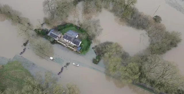 photo  l'écluse de montreuil-juigné, lors des inondations, en janvier 2025.  &copy;  ouest-france 
