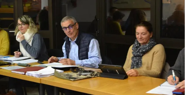 photo  le conseil municipal a décidé que le pain serait fourni le jour même via l’épicerie du village épi service ou son successeur.  &copy;  archives le maine libre 