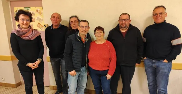 photo  les membres des festivités crosmièroises en compagnie du nouveau président yannick bars, à gauche.  &copy;  le maine libre 