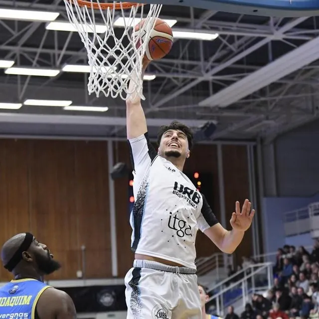 photo louis gibey va affronter son frère, ce vendredi 24 janvier.  ©  jocelyne régent