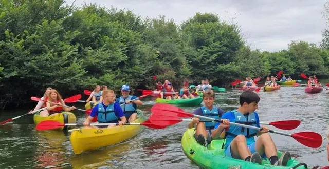 photo  l’été dernier, allemands et français ont descendu le loir en canoë.  &copy;  archives le maine libre 
