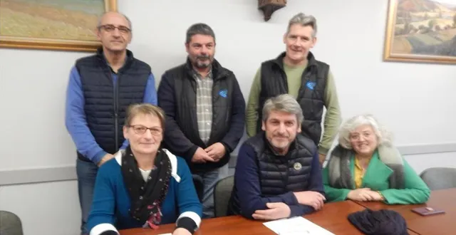 photo  les membres de l’acar en compagnie de nicolas mourier, arnaud henry et gilles menant.  &copy;  le maine libre 