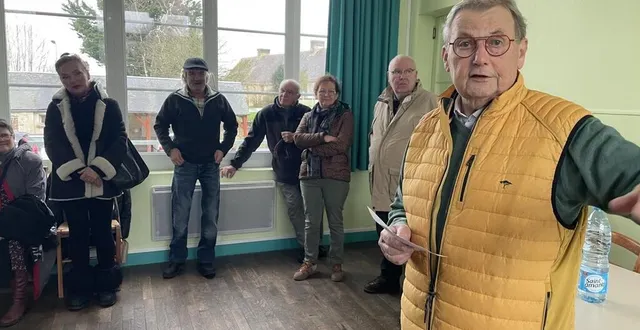 photo  hubert séjourné a évoqué les projets de rônai, lors de la cérémonie des vœux, dimanche.  &copy;  ouest-france 