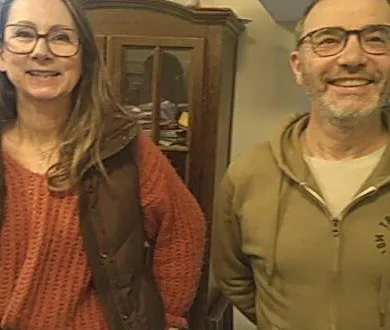 photo  anne-sophie roche et richard tison sont à disposition des habitants pour le recensement  &copy;  ml 