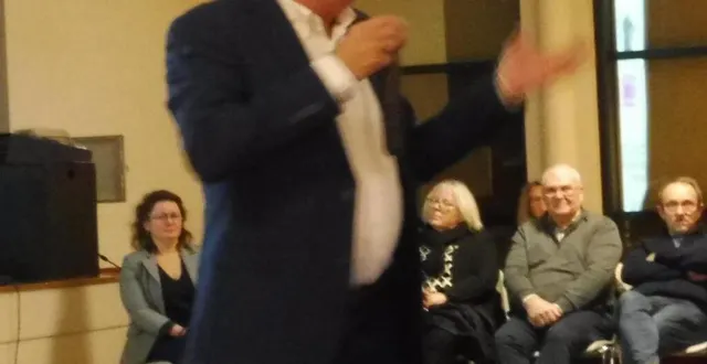 photo  le maire jean-jacques girard lors des vœux.  &copy;  co 