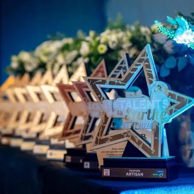 photo dix trophées ont été remis.  ©  le maine libre - xavier sarrat