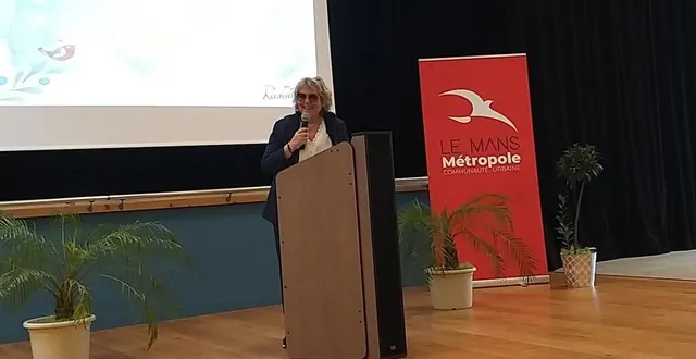 photo  après une année 2024 riche en inaugurations, carole heulot a présenté la feuille de route des différents travaux prévus à ruaudin.  &copy;  ouest-france 