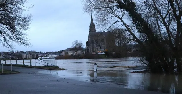 photo  à 18 h, mercredi 29 janvier 2025, le niveau de la sarthe ne cessait de monter comme ici aux abords de l’hippodrome de sablé-sur-sarthe. il devrait atteindre 1,53 m dans la journée du jeudi 30 janvier 2025.  &copy;  ouest-france 