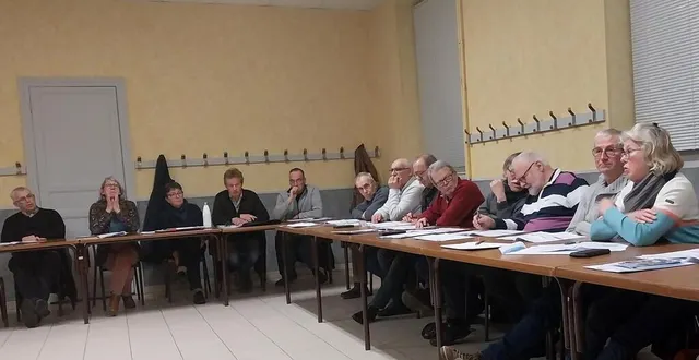 photo  les élus durant les débats du conseil communautaire de lundi soir.  &copy;  ouest-france 