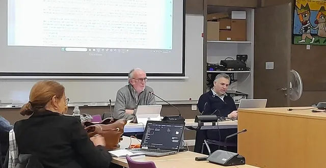 photo  jean-yves le bars, maire de bellevigne-en-layon, a présidé le premierconseil municipal de l’année.  &copy;  co 