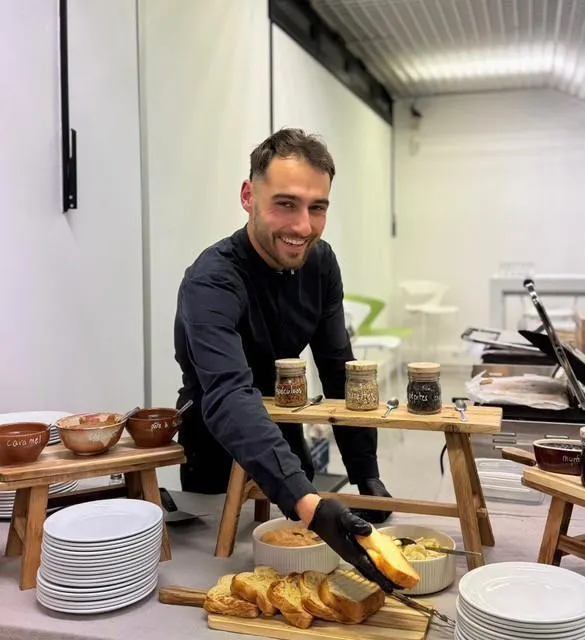 photo alexis ramond, traiteur à la tête de l’entreprise tantoast à angers (maine-et-loire), qui organise un « run & brunch ».  ©  alexis ramond