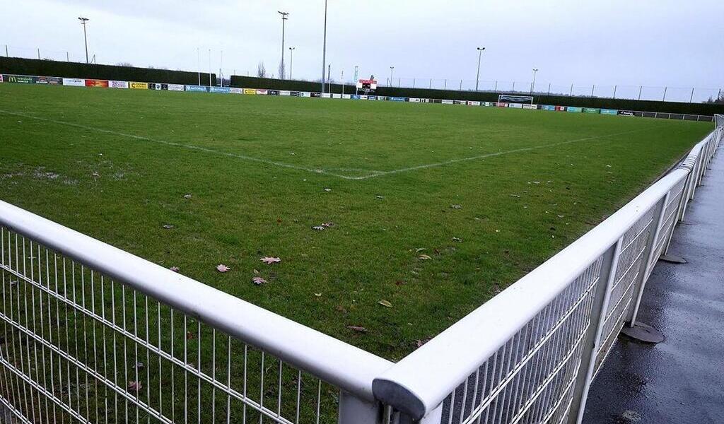 À cause des pluies, les terrains de sport en herbe sont fermés à Caen