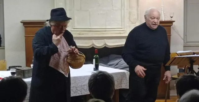 photo  la troupe de thorigné-sur-dué a interprété des chansons anciennes et/ou en patois, des textes et des sketches.  &copy;  le maine libre 