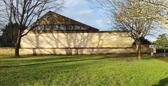 photo  les élus ont décidé, jeudi 30 janvier, de laisser la piscine temporairement fermée, et de continuer la recherche de solutions.  &copy;  ouest-france 
