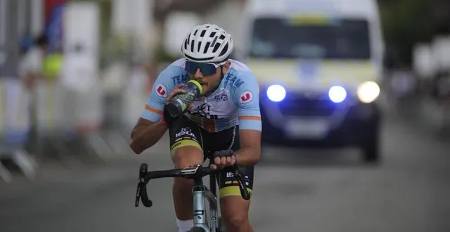 photo  baptiste denis va troquer l’habit de coureur pour celui de directeur sportif.  &copy;  co - christophe bernard 