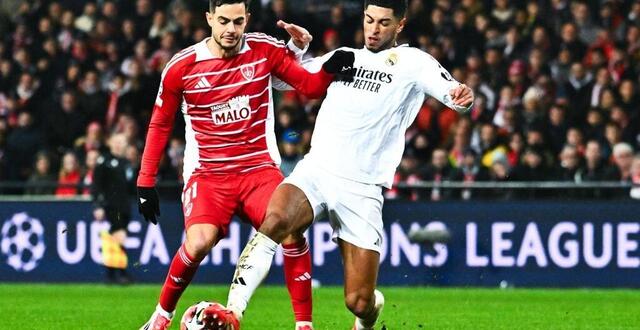 photo  le milieu du stade brestois, romain faivre a sa chance ce samedi face au psg.  ©  guillaume saligot / ouest-france 