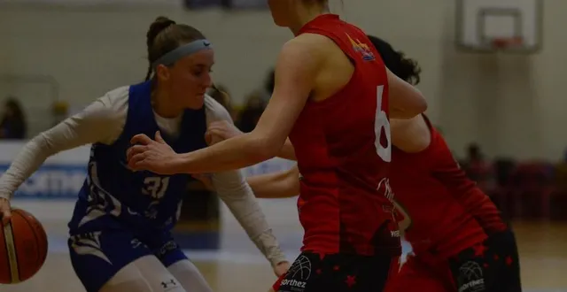 photo  chloë ferreira da costa et saumur ont aisément dominé orthez  &copy;  co 