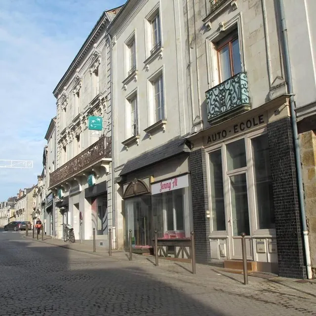 photo baugé est le village de rêve du maine-et-loire selon la start-up ville de rêve.  ©  co - pascale pineau