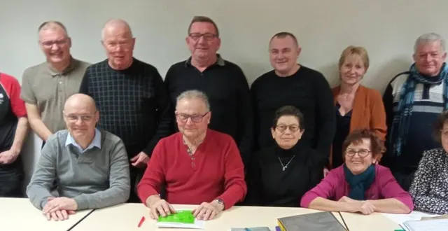 photo  le comité des fêtes de neuville a élu les membres de son bureau lors de l’assemblée générale.  &copy;  le maine libre 