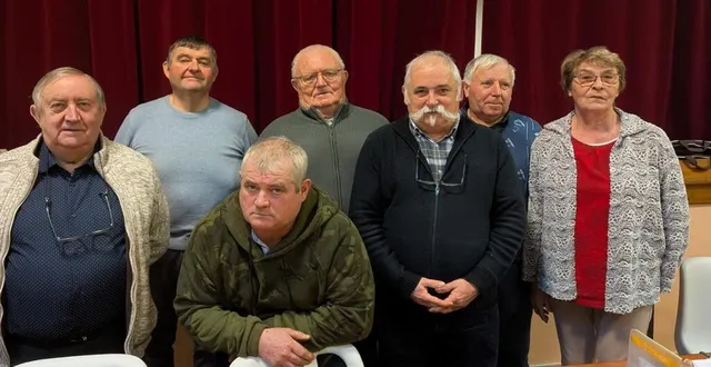 photo  les membres du bureau du jardinier sarthois tenaient son assemblée générale dimanche.  &copy;  ouest-france 