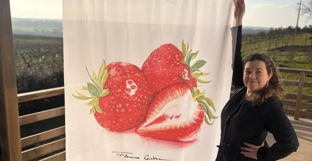 photo  florence cointreau et une des dix œuvres qui seront exposées aux halles biltoki d’angers.  &copy;  ouest-france 