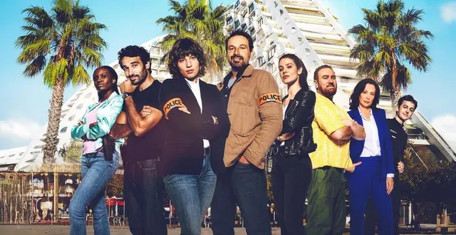 photo  bruno salomone, entouré du reste de l’équipe de la nouvelle série « a priori ».  &copy;  ©fabien malot - newen - france télévisions 