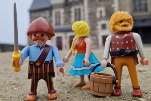 photo  une exposition playmobil® aura lieu du 8 février au 11 mars au château d’angers.  &copy;  dr 