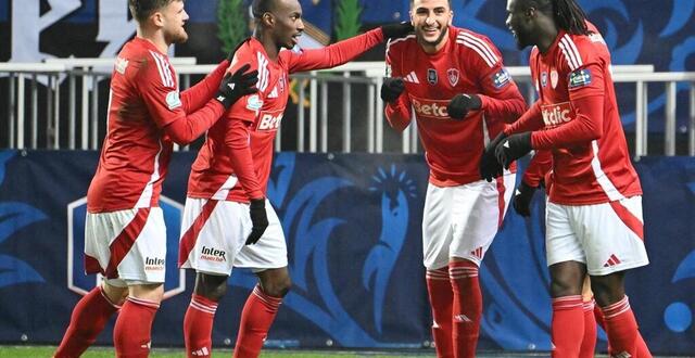 photo  ibrahim salah et ses coéquipiers ont célébré leur qualification.  ©  françois nascimbeni / afp 