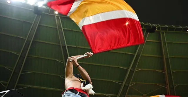 photo  le stade marie-marvingt à guichets fermés et des drapeaux sang et or pour le match entre le mans fc et le psg en huitièmes de finale de coupe de france, mardi 4 février 2025.  &copy;  franck dubray / ouest france 