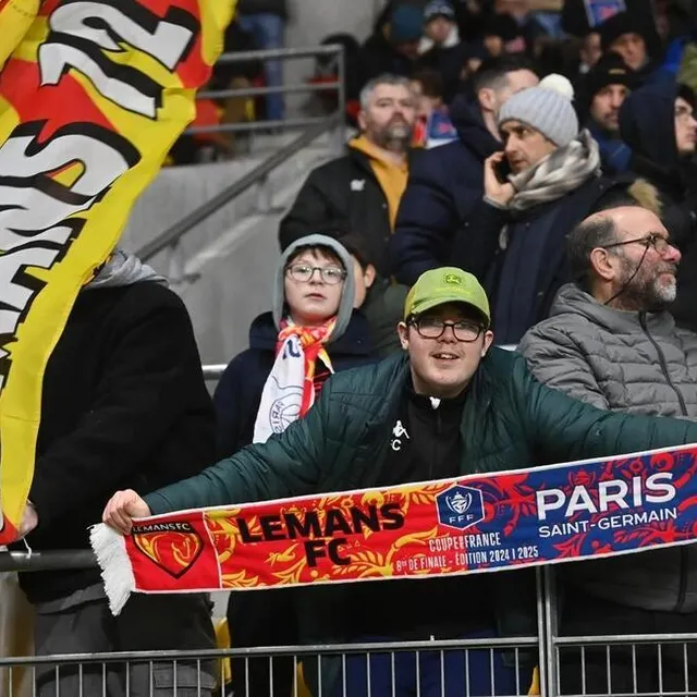 photo l’écharpe officielle pour ce match de coupe de france entre le mans fc et le psg.  ©  franck dubray / ouest france