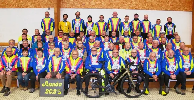 photo  le cyclo-club compte 103 adhérents, 18 femmes et 85 hommes, le plus jeune a 23 ans et le doyen 91 ans.  &copy;  cyclo-club de téloché 