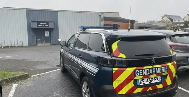 photo  à mûrs-erigné, la gendarmerie enquête sur une série de vols et d’effractions dans une salle omnisports.  &copy;  ouest-france 