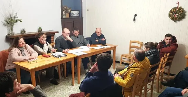 photo  les membres de l’ucaipib lors de l’assemblée générale, témoignant de leur engagement pour dynamiser le commerce et l’artisanat local.  &copy;  le maine libre 