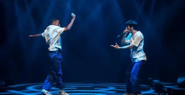 photo  candide, c’est la rencontre du hip-hop et du beatbox, entre isma et bookie blaco qui conversent sur scène comme dans la vie…  &copy;  meng phu 