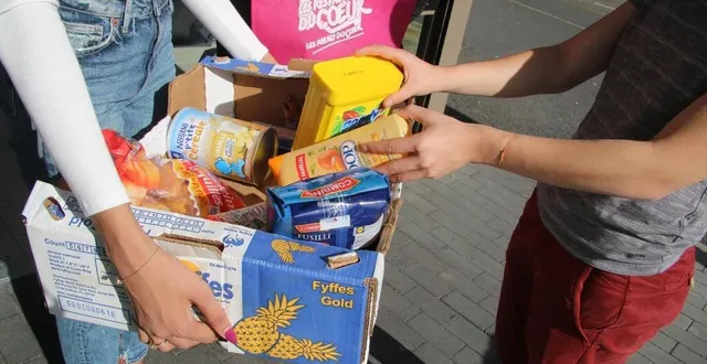 photo  partenaires, les collectivités et les associations s’emploient à répondre aux besoins des habitants dans les domaines de l’emploi, de la santé, du logement, du handicap ou de l’aide alimentaire.  &copy;  archives ouest-france 