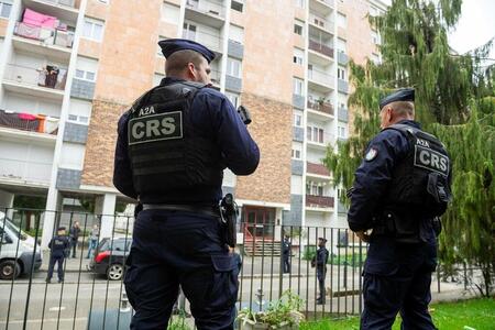 photo Des effectifs de police de la CRS 82 en renfort à Rennes (Ille-et-Vilaine), en novembre 2024. La capitale bretonne a fait face à plusieurs épisodes de violences liées au narcotrafic au cours des derniers mois. Photo d'illustration. Mathieu Pattier / Archives Ouest-France 