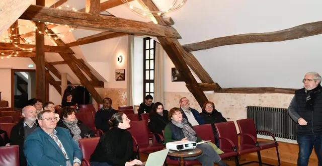 photo  l’assistance lors de l’assemblée.  &copy;  le maine libre 