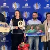 photo le premier prix a été attribué au gaec de la grande borde à théligny, et le second prix revient à miel jolivet lemoine de jupilles.
