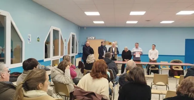 photo  lors de la cérémonie des vœux du maire de montilly-sur-noireau.  &copy;  ouest-france 