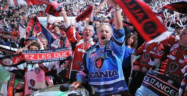 photo  1 500 supporters des ducs d’angers sont attendus à paris, pour la finale de la coupe de france.  &copy;  archives ouest-france 