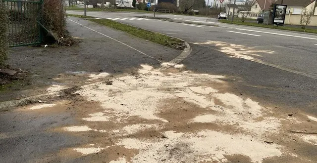 photo  du sable a été déposé à l’endroit où la voiture a été retrouvée.  &copy;  ouest-france 